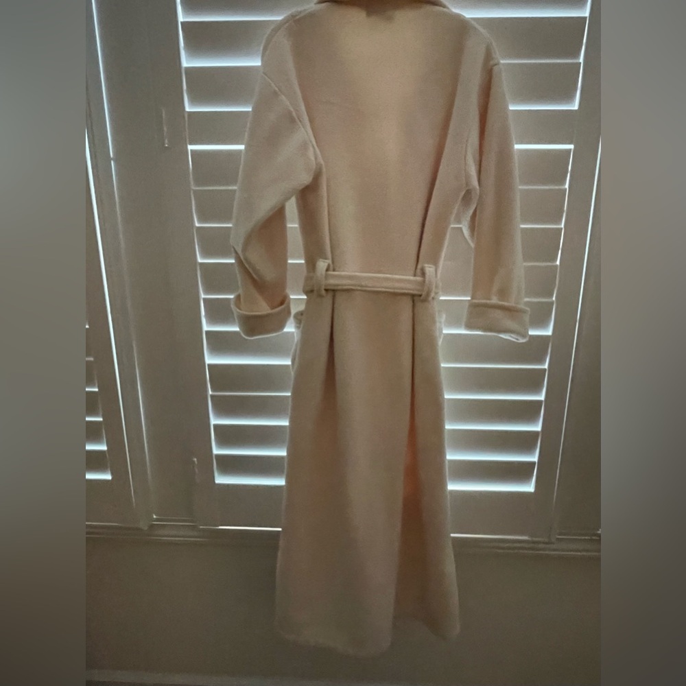 LL Bean Cream Women's Robe - Picture 3 of 3